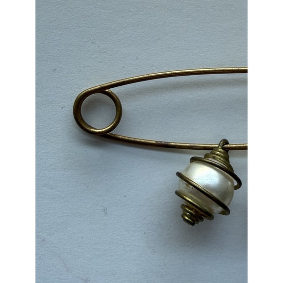 Antique Safety Pin Brooch Gold Tone With Faux Pearls - Picture 7 of 8